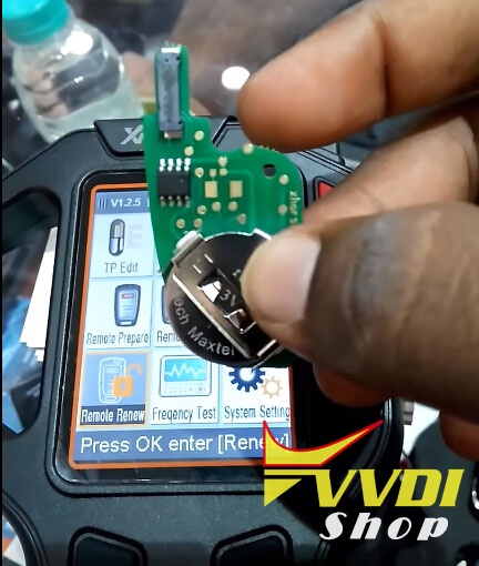 VVDI-Key-Tool-generate-Suzuki-remote-(2)