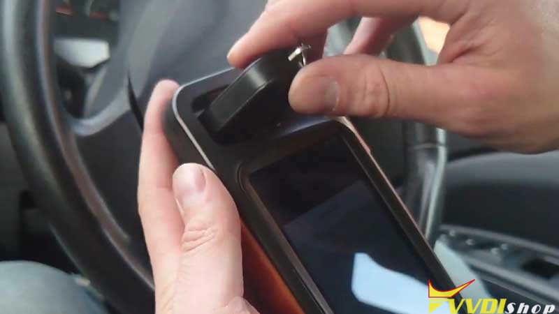 Xhorse Vvdi Key Tool Max Clone 2014 Fiat Doblo Key In 4 Mins (6)