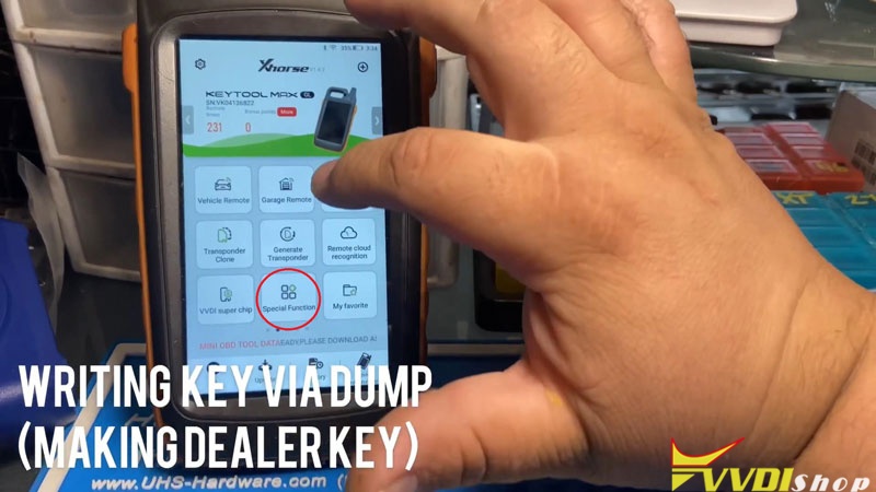 Xhorse Vvdi Mini Prog Make Toyota Sequoia Dealer Key Via Dump (7)