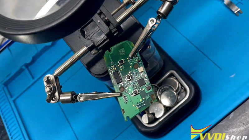 Xhorse Vvdi Key Tool Max Unlock Bmw F Series Huf5662 Key (2)