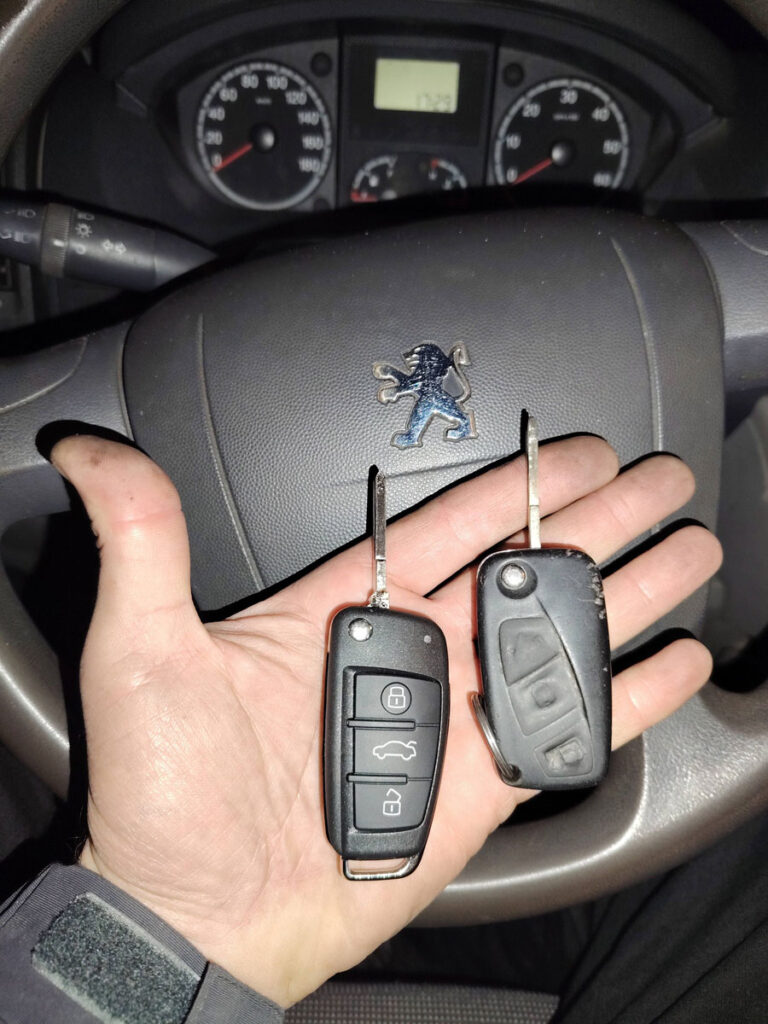 program Peugeot Boxer 2008 key with xhorse 1