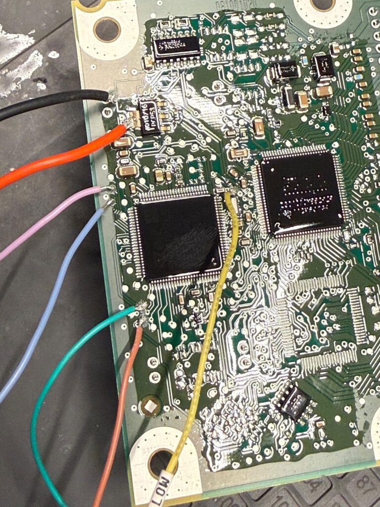 citroen C5 aircross vvdi prog pinout 2 citroen C5 aircross vvdi prog pinout 2